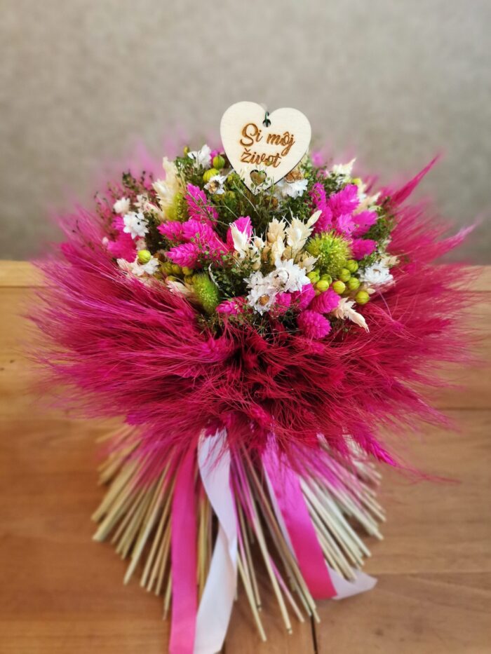 Ohnivo cyklamenová so srdiečkom – Obrázok 2