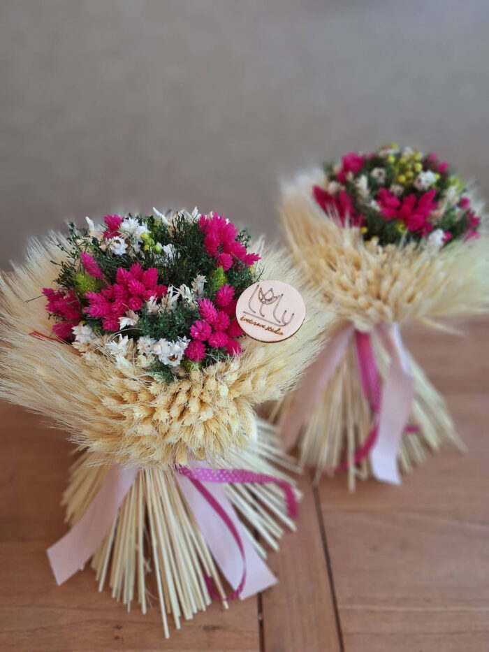 Krémová s cyklamenovou – Obrázok 3