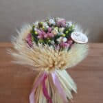 Krémová s tmavo ružovou