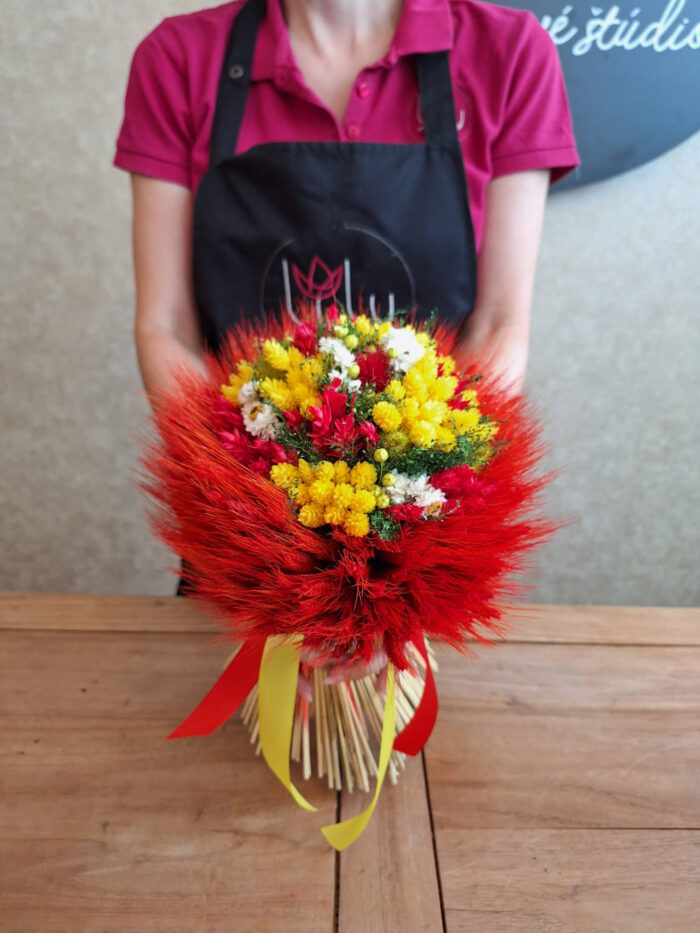 Ohnivo červená so žltou – Obrázok 4