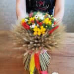 Prírodná kytica, žlto - červená