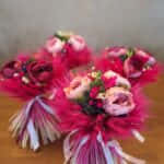 Cyklamenová s pivoniami